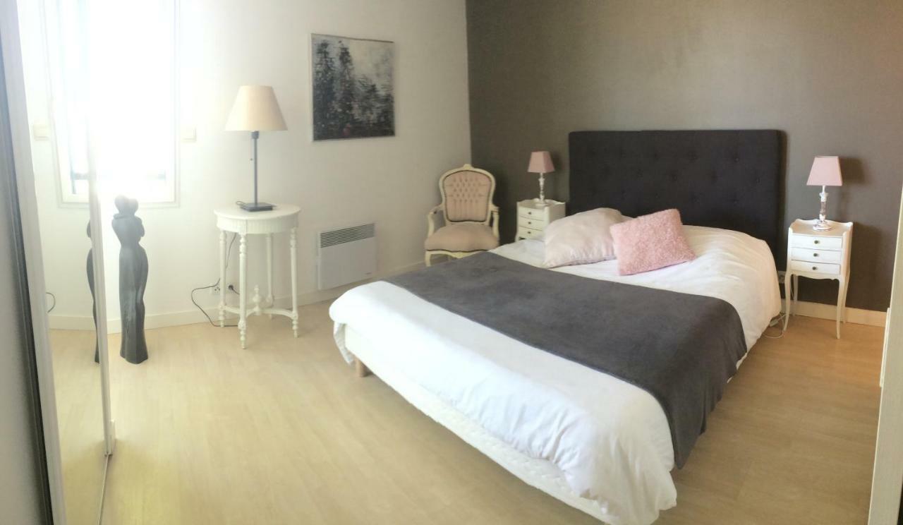 شقة Vue Exceptionnelle Sur Les Tours ! Charme Et Tranquillite لا روشيل المظهر الخارجي الصورة
